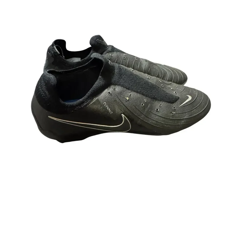Nike Size 7 Flyknit US Black Soccer Cleats No shoe strings